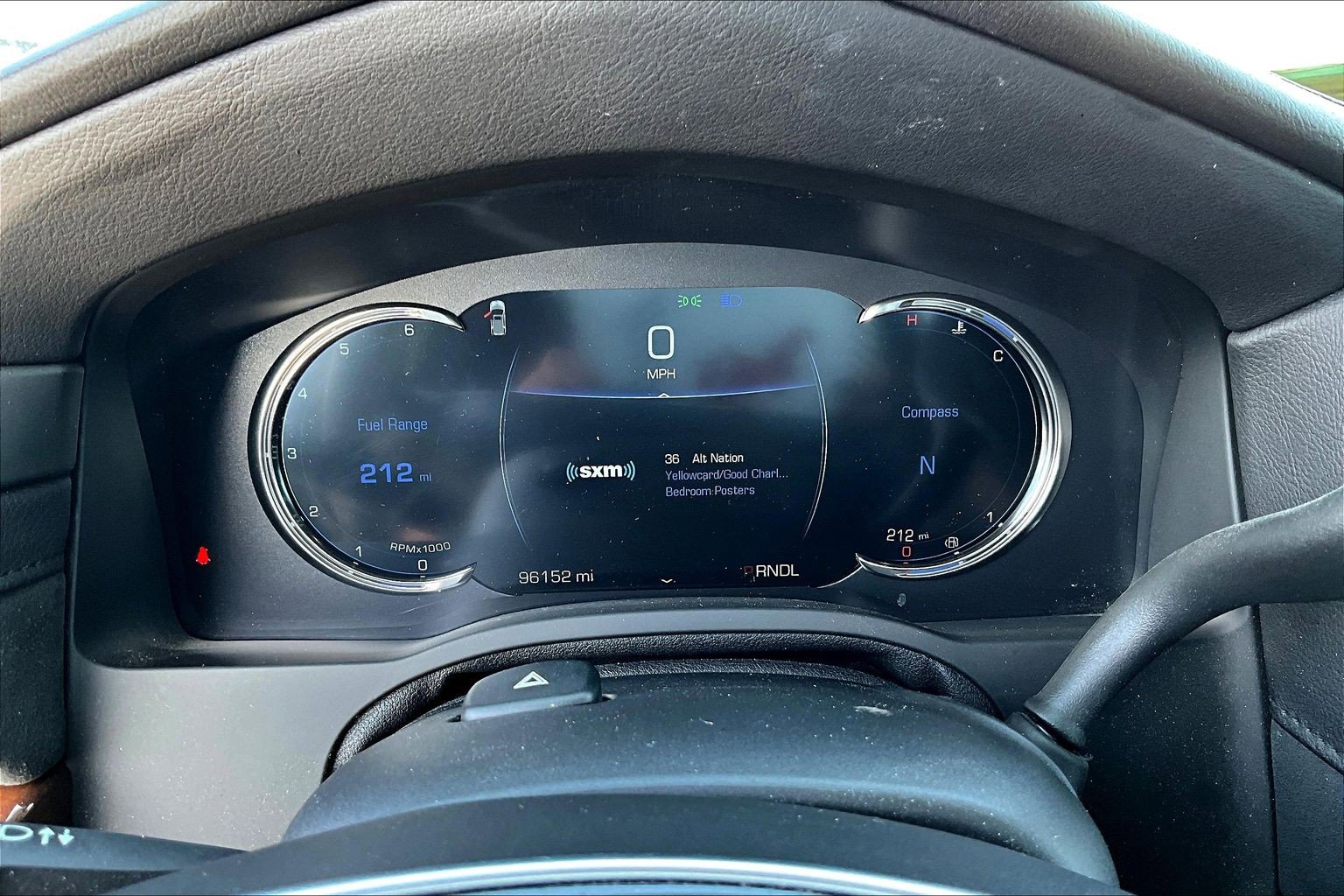 Used 2018 Cadillac Escalade Luxury AWD/4WD image 10