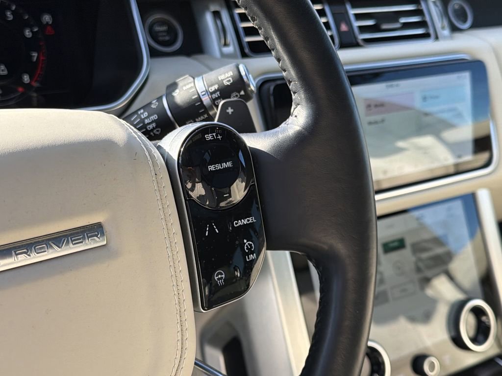 Used 2022 Land Rover Range Rover image 30