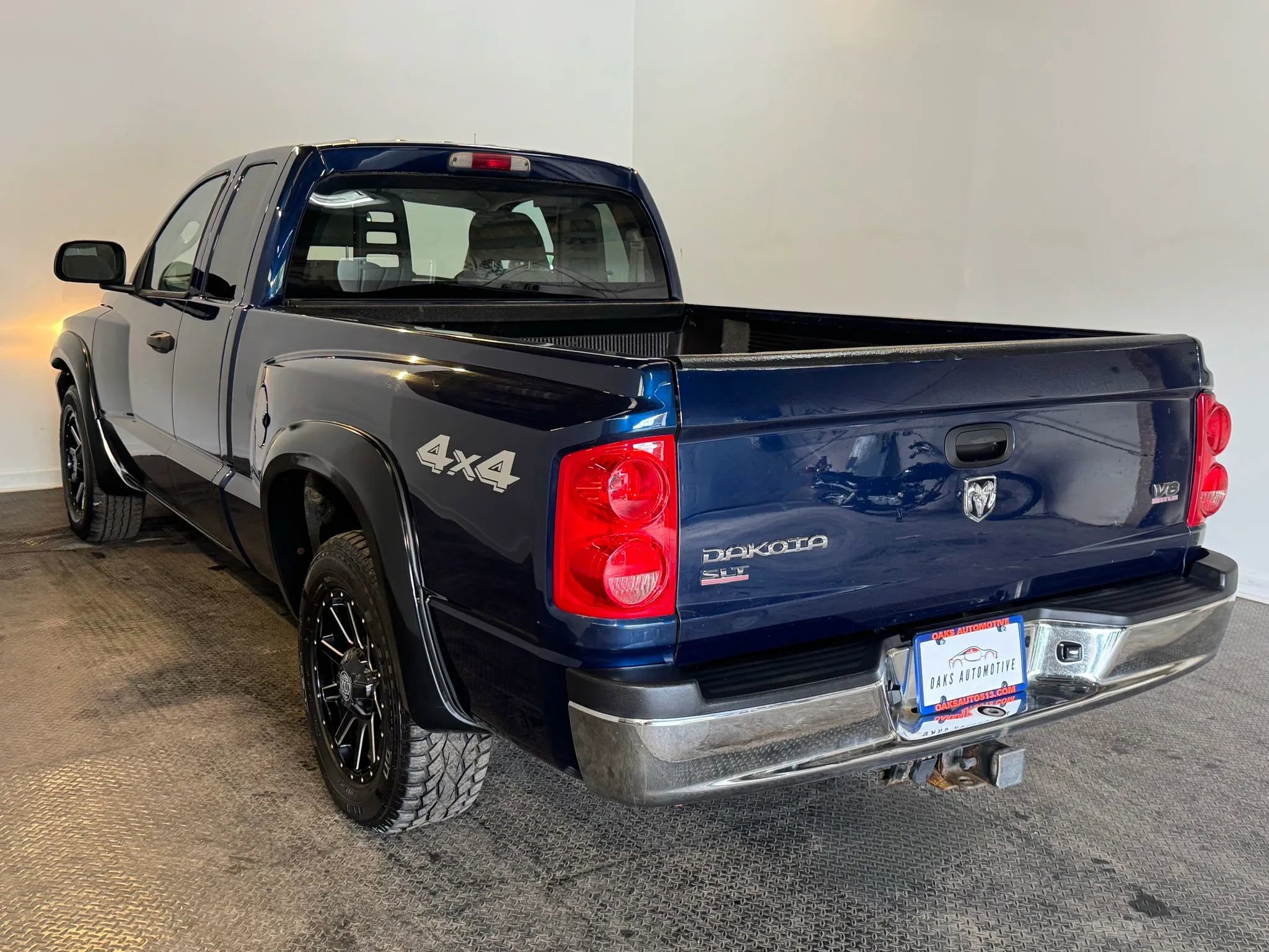 Used 2005 Dodge Dakota SLT w/ Trailer Tow Group AWD/4WD image 4