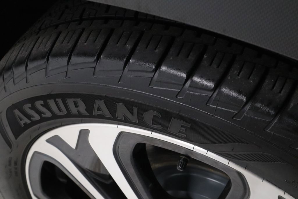 Used 2023 Subaru Ascent Limited image 20