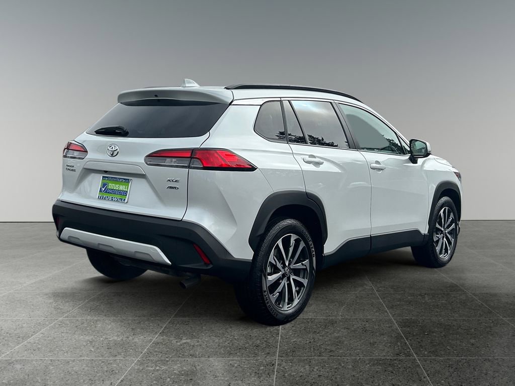 Used 2024 Toyota Corolla Cross XLE w/ Convenience Package AWD/4WD image 7