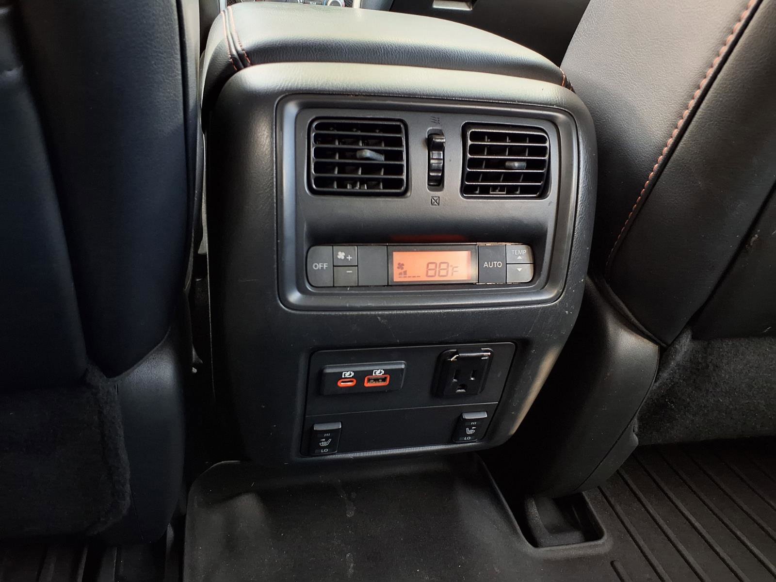 Used 2020 Nissan Pathfinder SL w/ Rock Creek Edition image 24