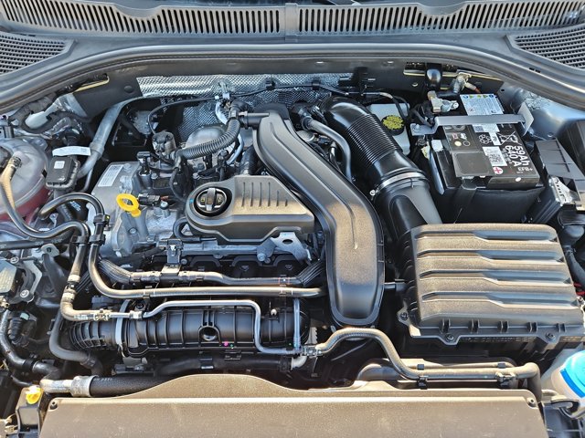 Used 2025 Volkswagen Jetta SE FWD image 23