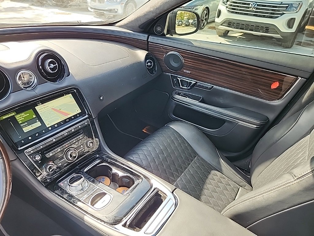 Used 2018 Jaguar XJ L Portfolio image 6