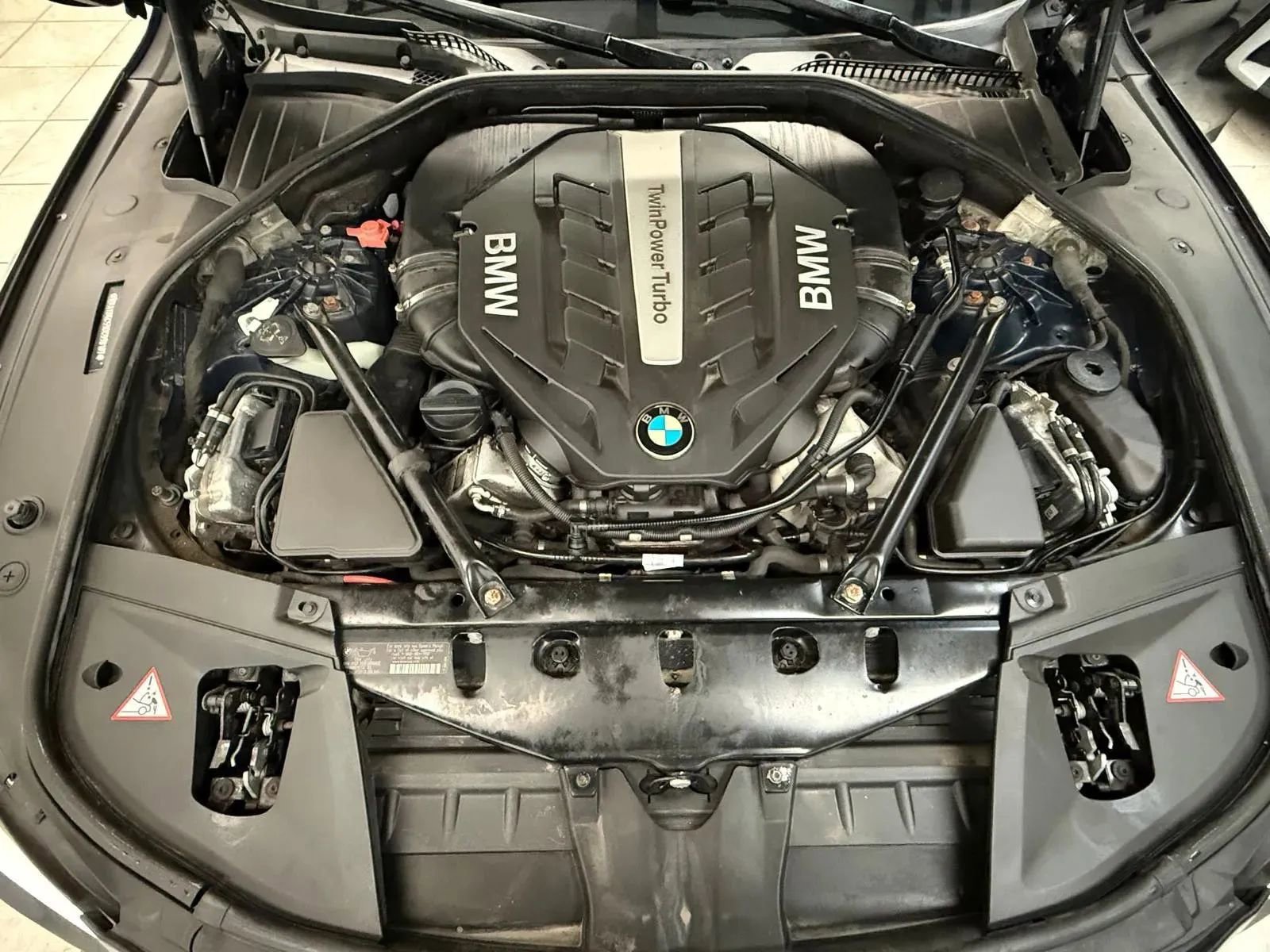 Used 2013 BMW 750i xDrive image 42