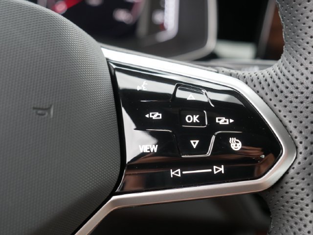 Certified 2025 Volkswagen Jetta GLI Autobahn FWD image 26
