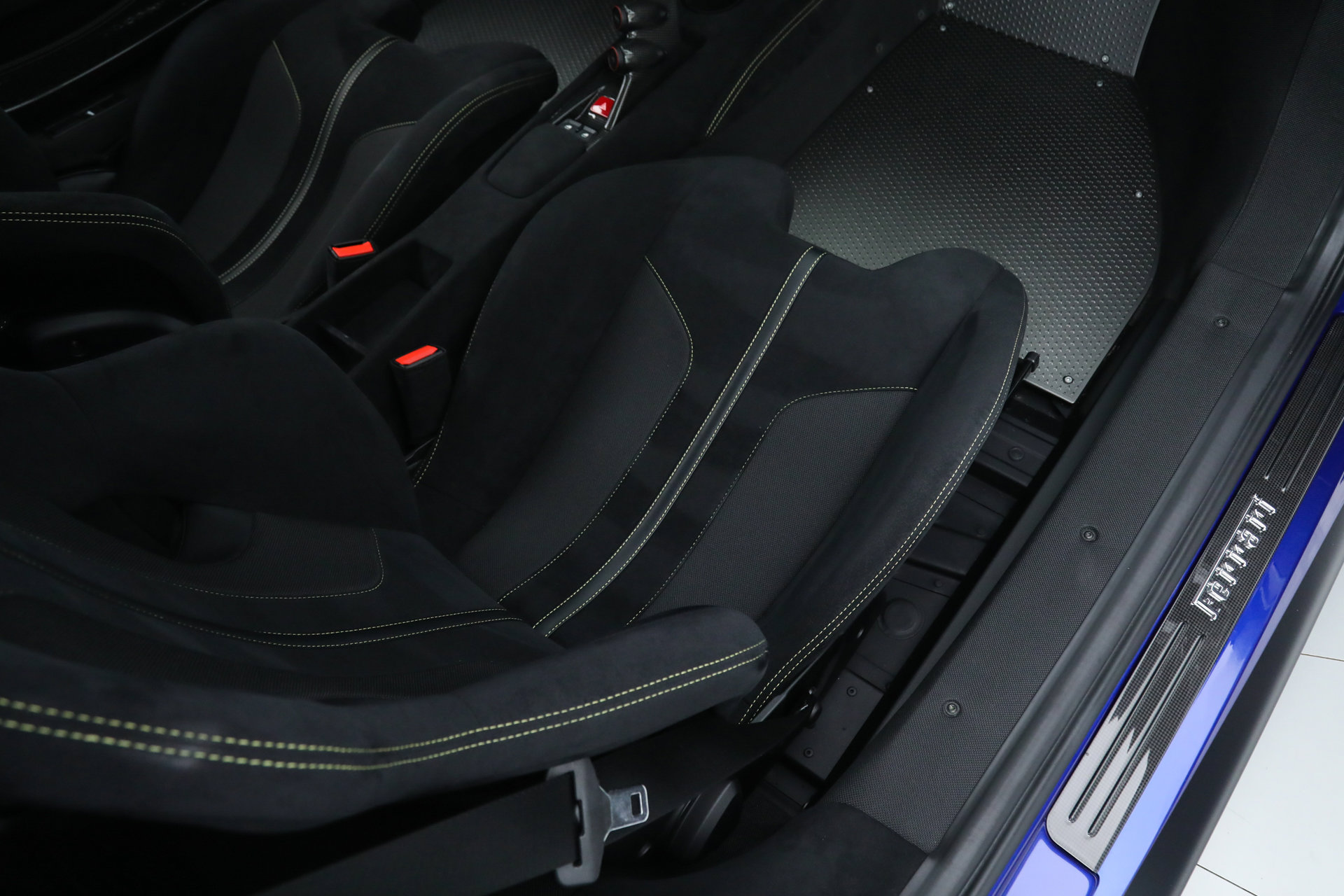 Used 2020 Ferrari 488 Pista Coupe image 23