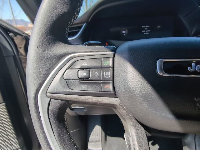 Used 2024 Jeep Grand Cherokee Limited w/ Luxury Tech Group II image 15