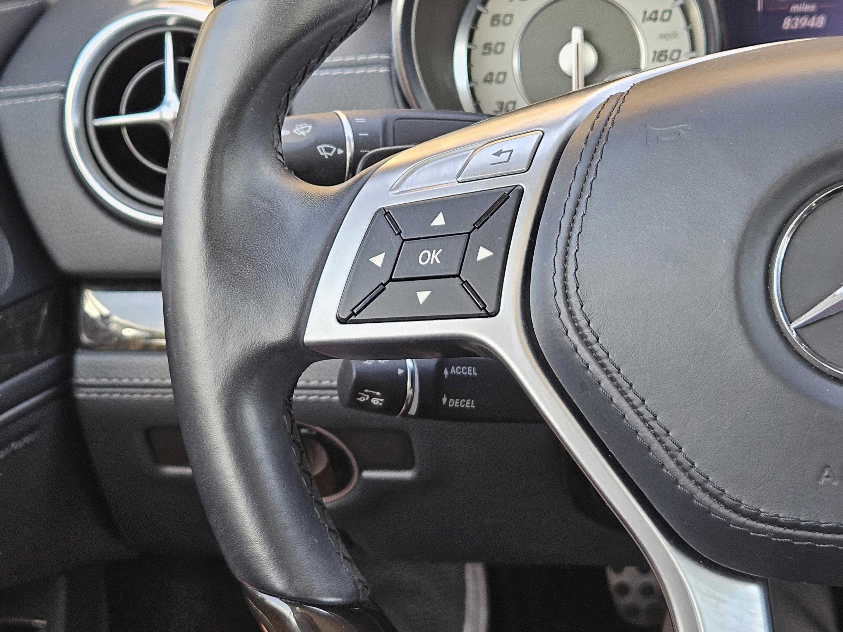 Used 2015 Mercedes-Benz SL 550 image 27