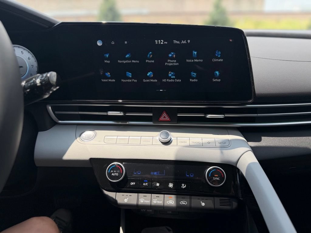 New 2026 Hyundai Elantra Limited FWD image 31