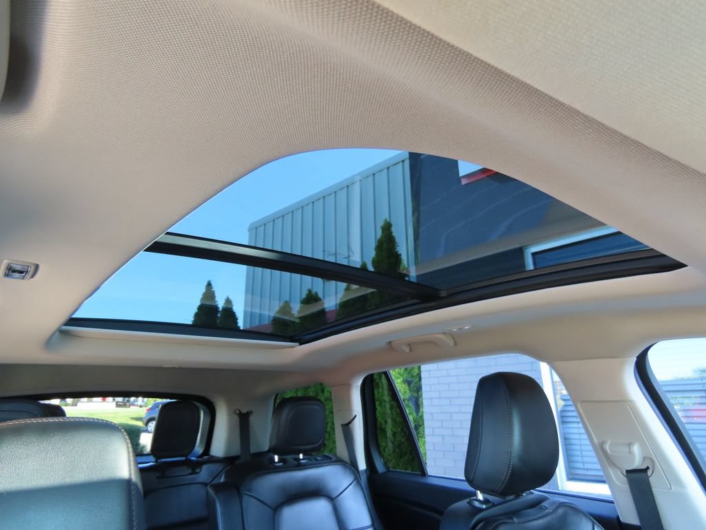 Used 2023 Lincoln Aviator AWD w/ Premium Package image 63