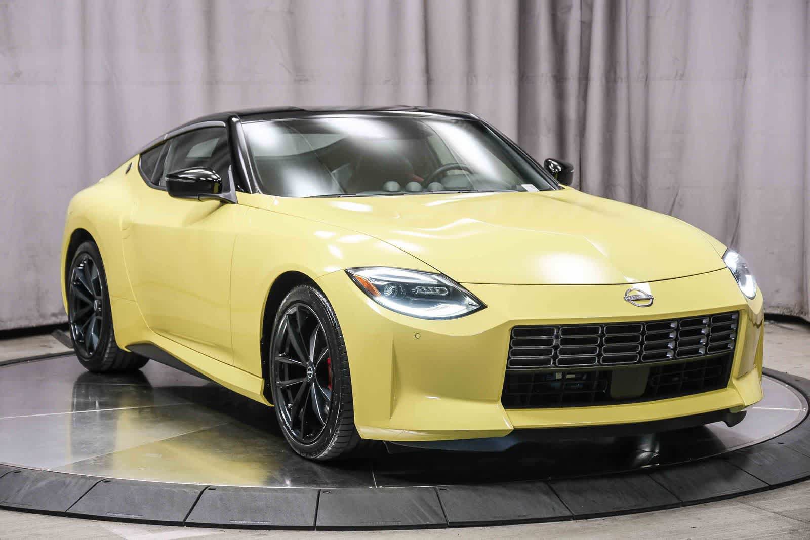Used 2024 Nissan Z Performance w/ Floor Mat Package RWD image 5