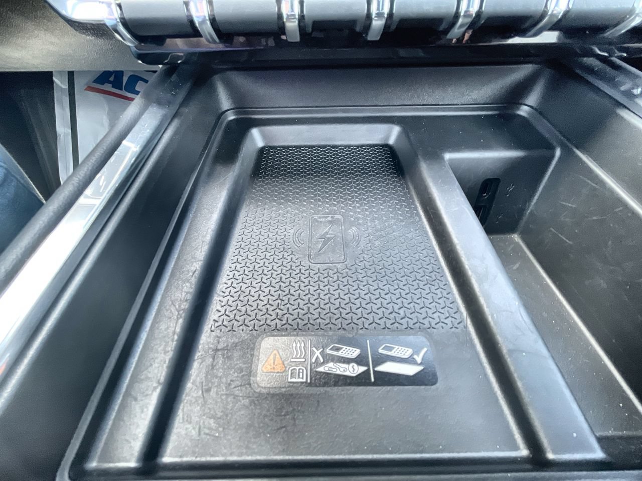 Used 2025 GMC Acadia Elevation FWD image 35