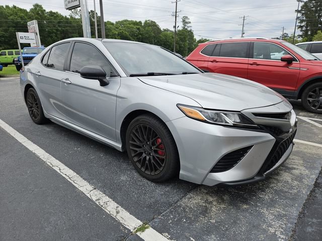 Used 2019 Toyota Camry SE FWD image 5