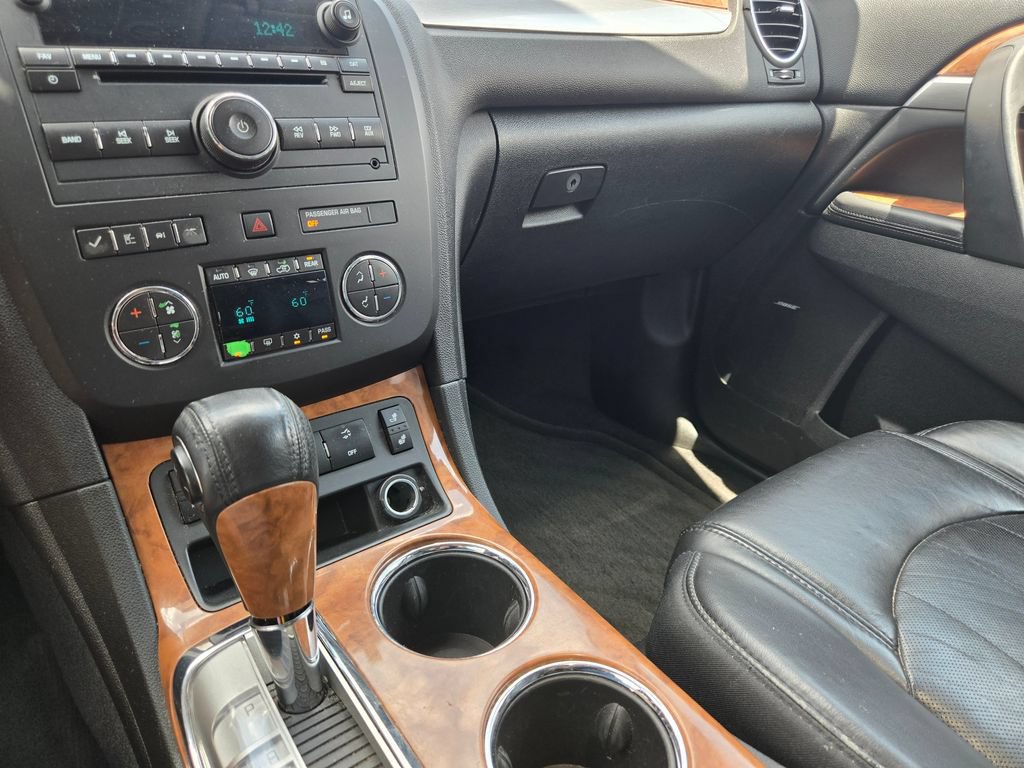 Used 2009 Buick Enclave CXL w/ Driver Confidence Package AWD/4WD image 14