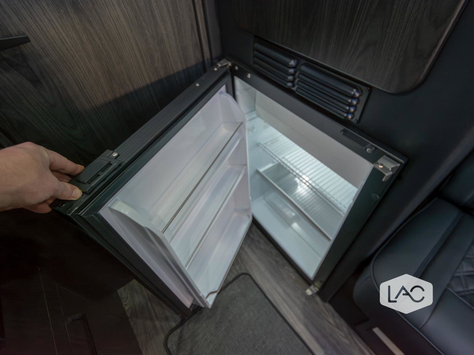 Used 2025 Mercedes-Benz Sprinter 3500 image 13