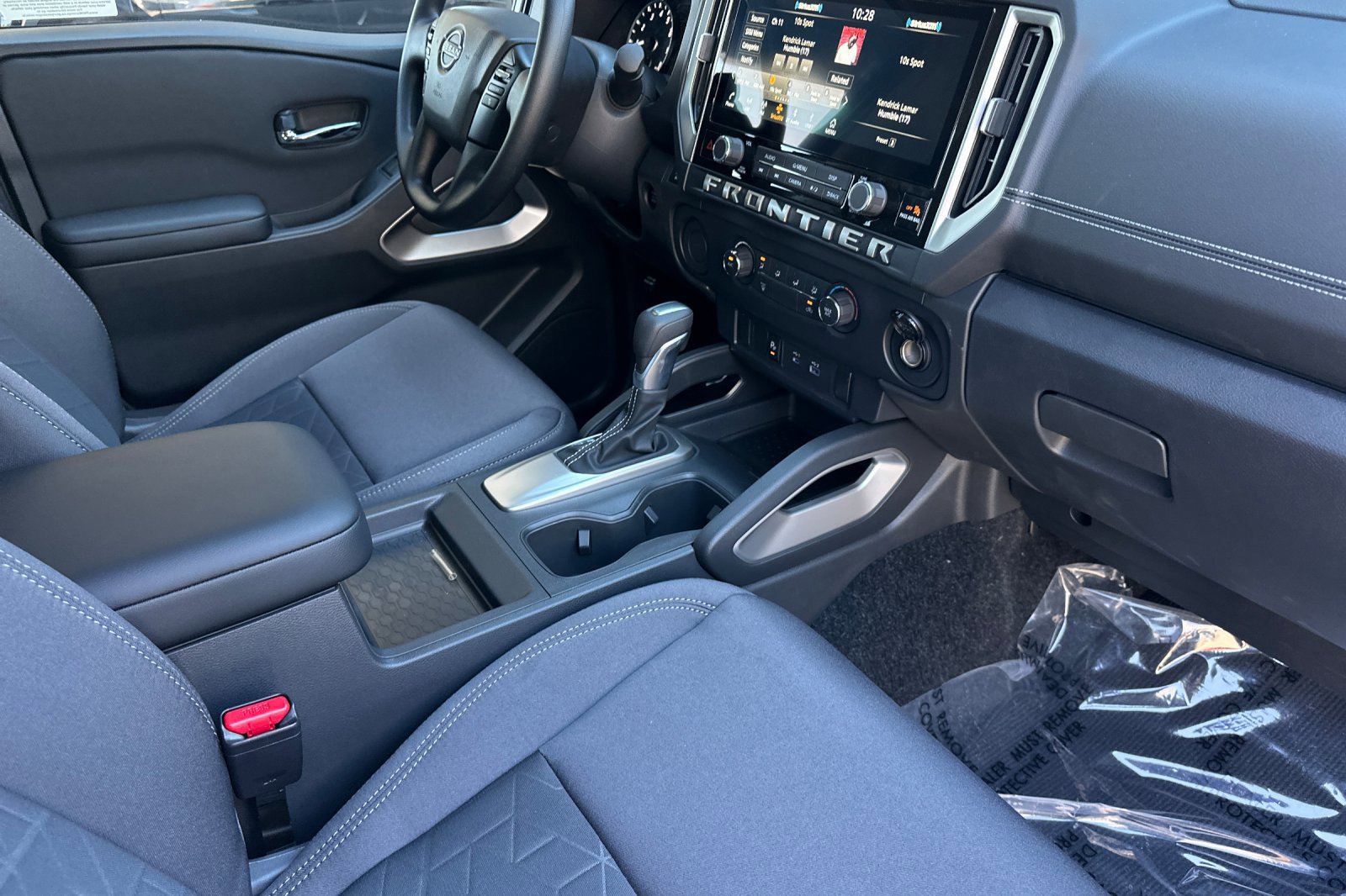 New 2026 Nissan Frontier SV w/ Tow Package RWD image 17