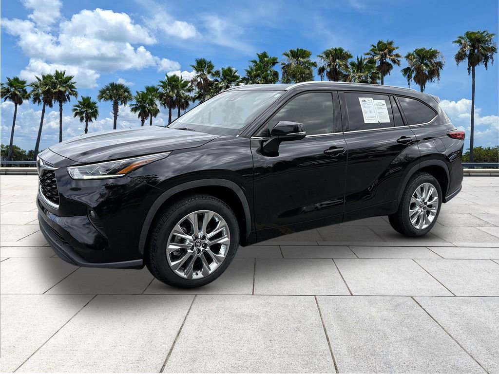Used 2020 Toyota Highlander Limited image 4