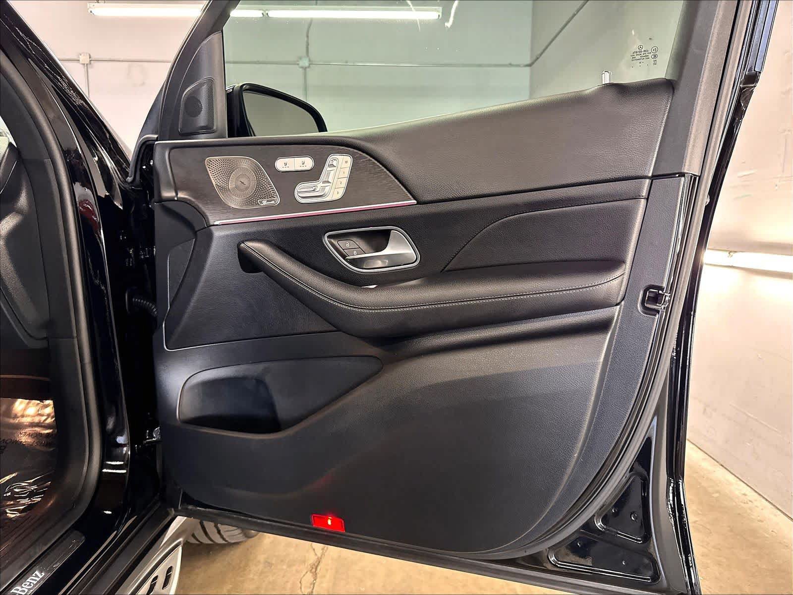 Used 2021 Mercedes-Benz GLE 450 4MATIC image 25