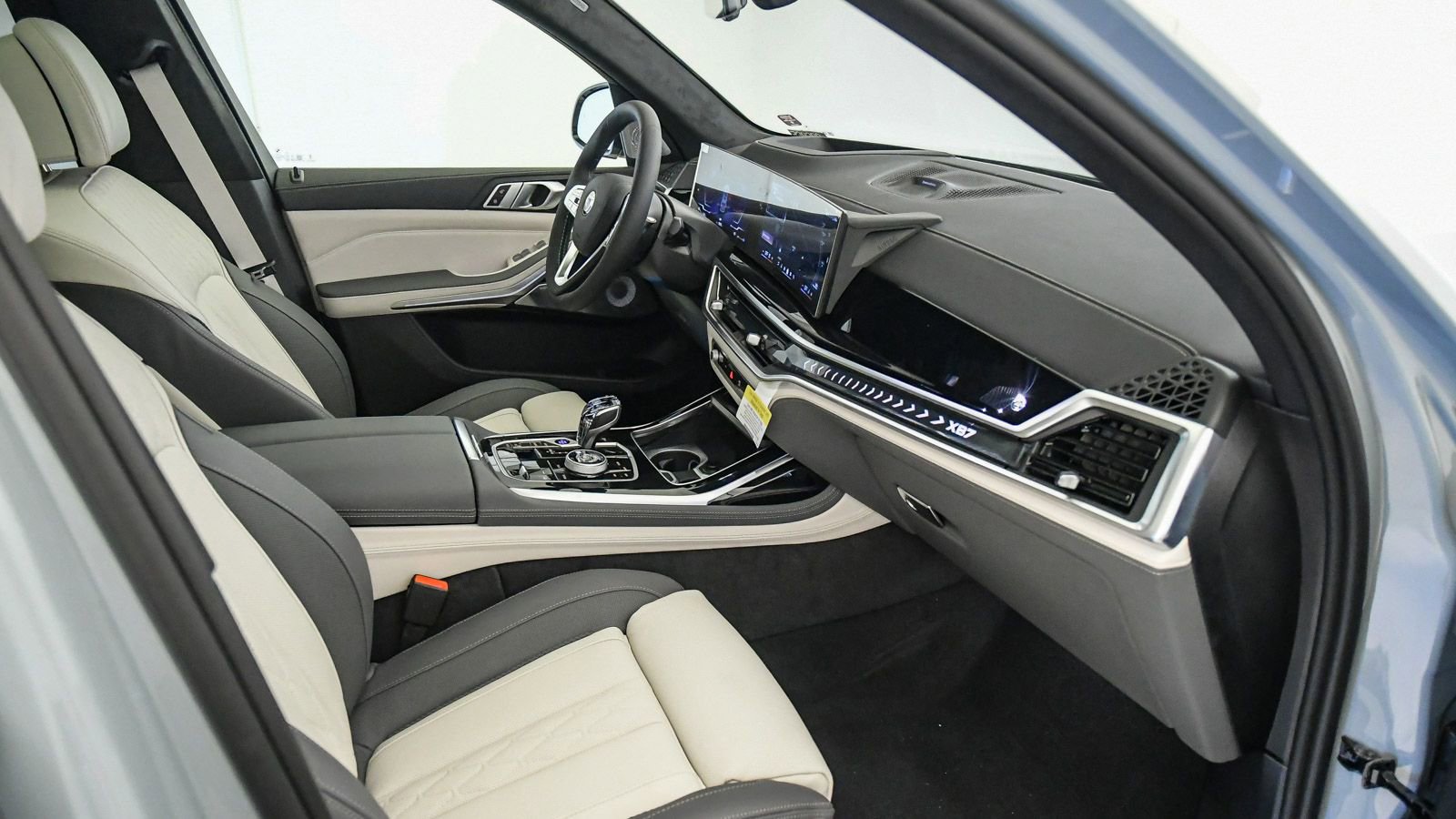 New 2026 BMW ALPINA XB7 image 23