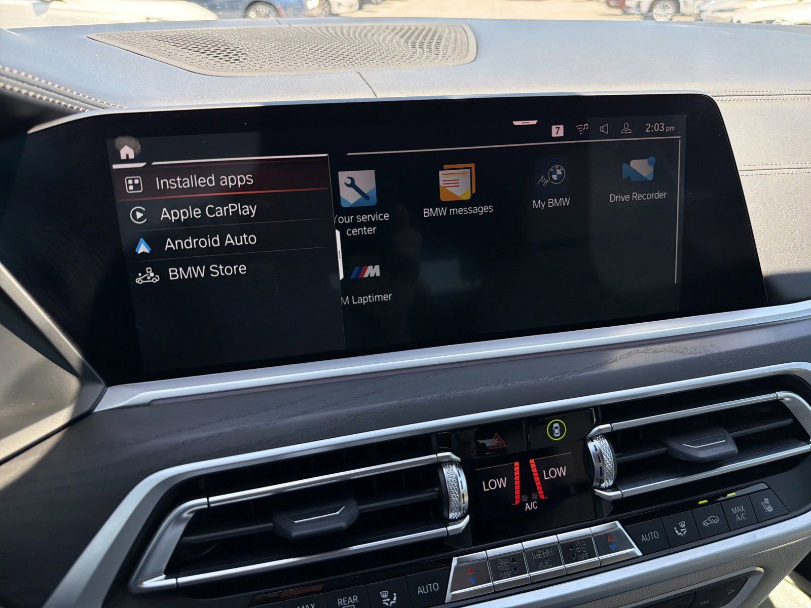 Used 2022 BMW X7 xDrive40i w/ M Sport Package AWD/4WD image 30