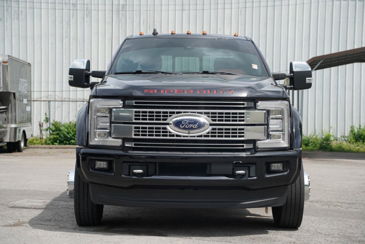 Used 2019 Ford F450 Platinum w/ Platinum Ultimate Package AWD/4WD image 3