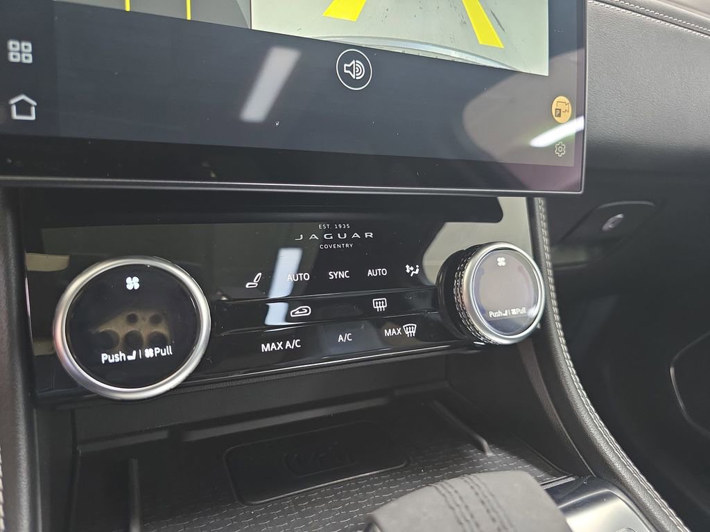 Used 2024 Jaguar F-PACE R-Dynamic S image 25
