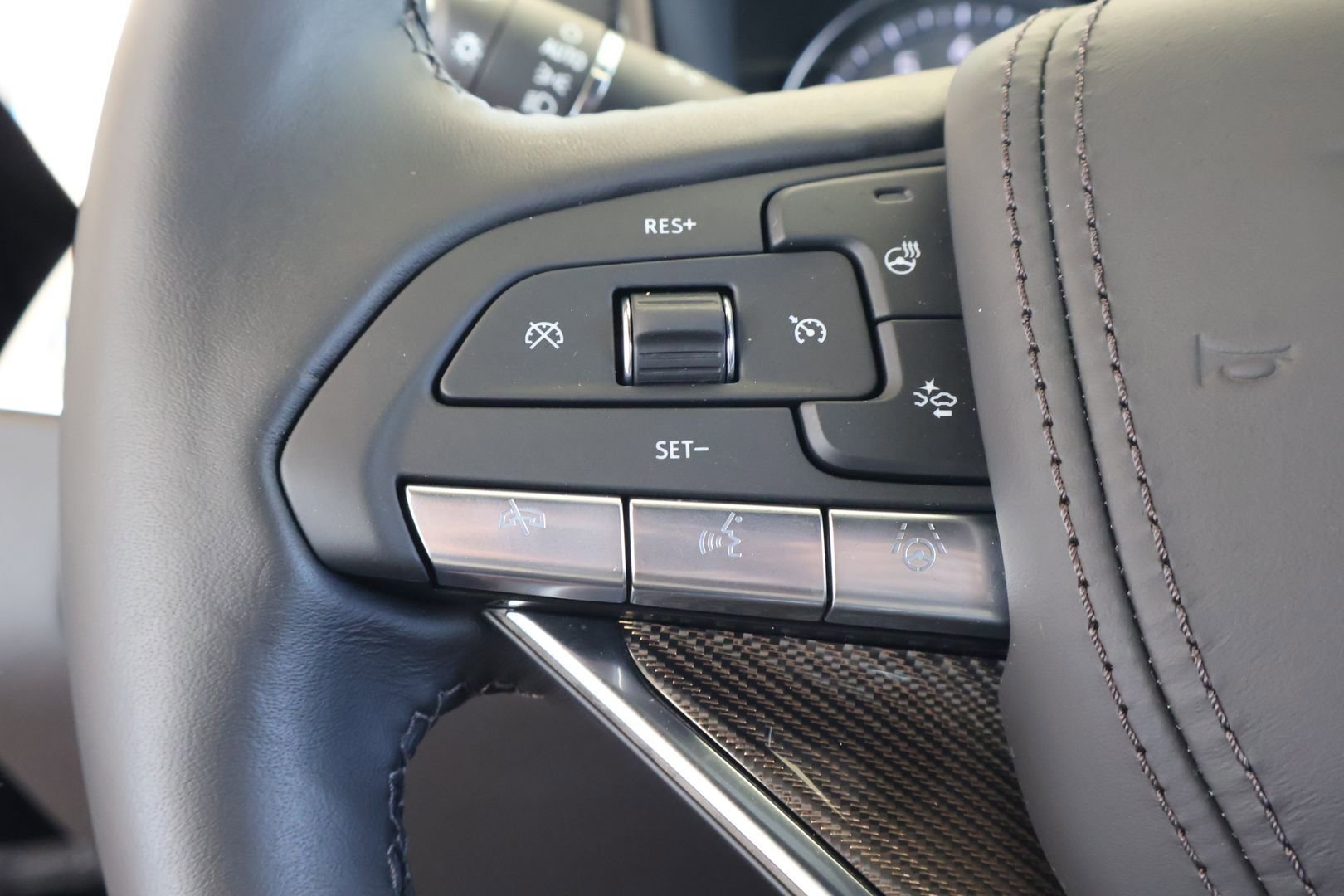 Certified 2025 Cadillac XT6 Premium Luxury w/ Platinum Package image 25