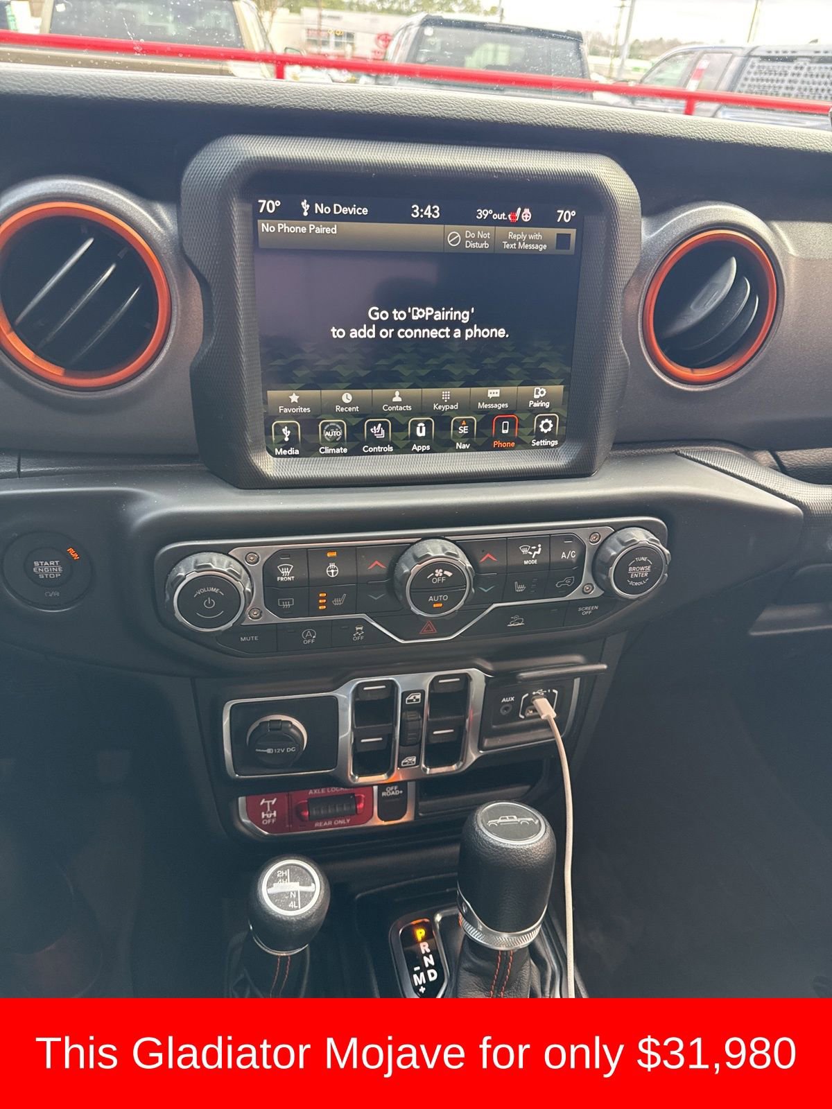 Used 2022 Jeep Gladiator Mojave w/ Cold Weather Group image 18