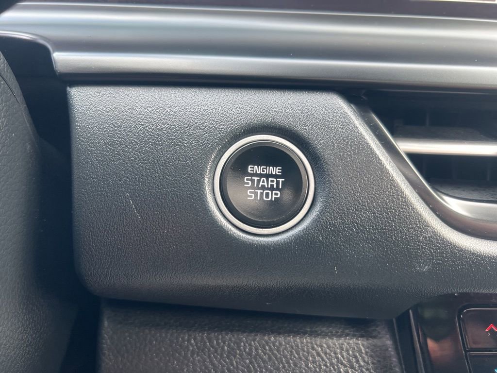 Certified 2024 Kia Seltos SX w/ SX Sunroof Package AWD/4WD image 63