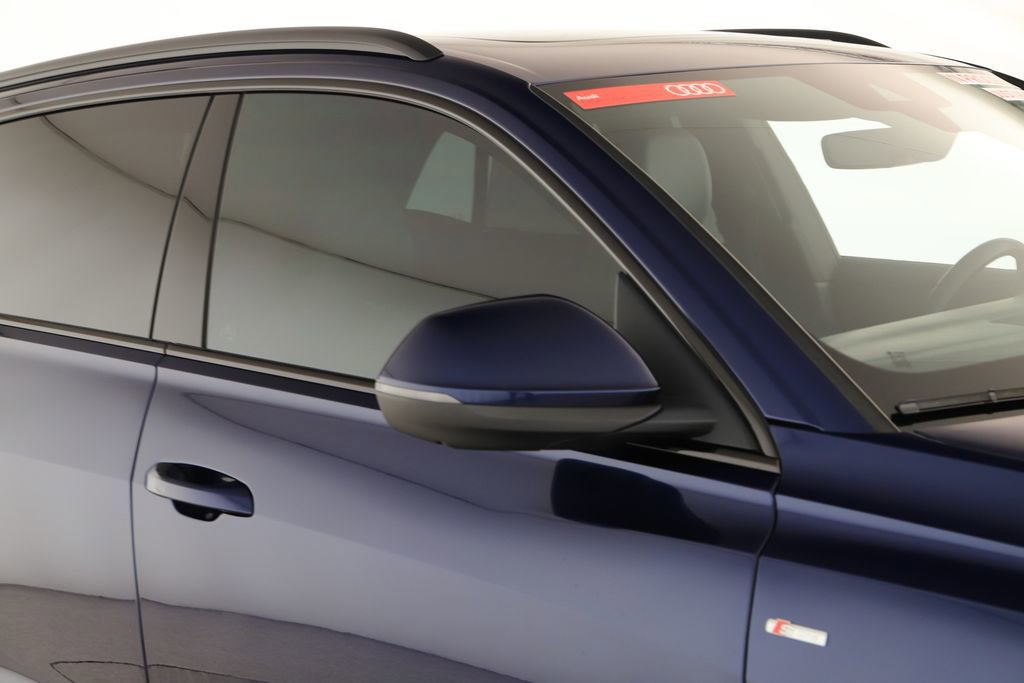 Used 2019 Audi Q8 Prestige image 35