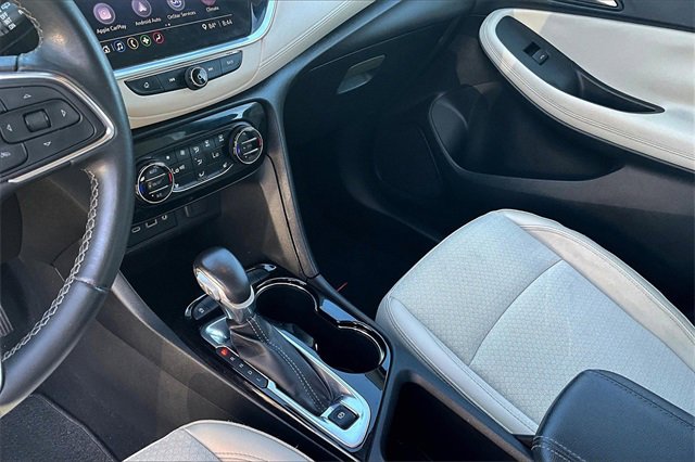 Used 2021 Buick Encore GX Select image 18