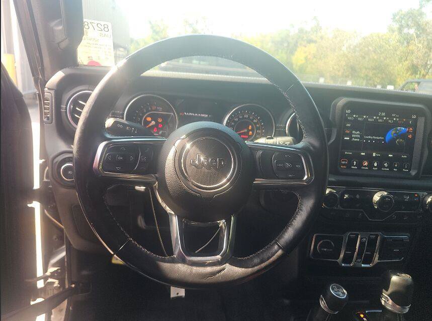 Used 2019 Jeep Wrangler Unlimited Sahara w/ Quick Order Package 24M Moab AWD/4WD image 9