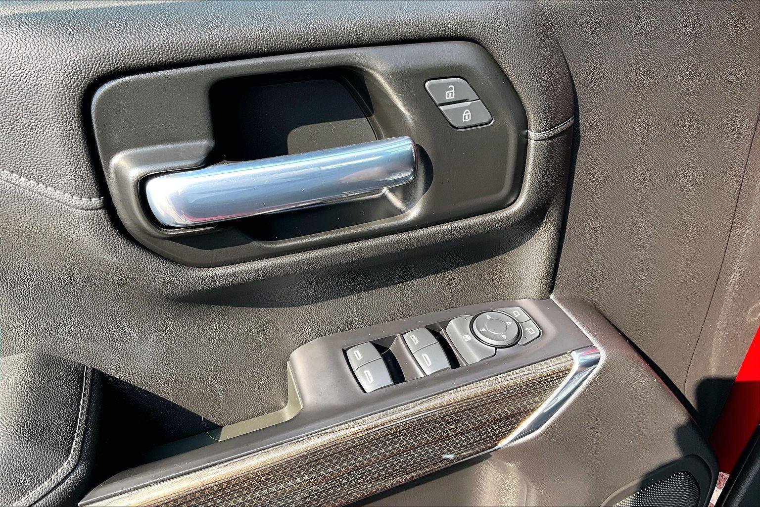 Used 2021 Chevrolet Silverado 1500 LT AWD/4WD image 35