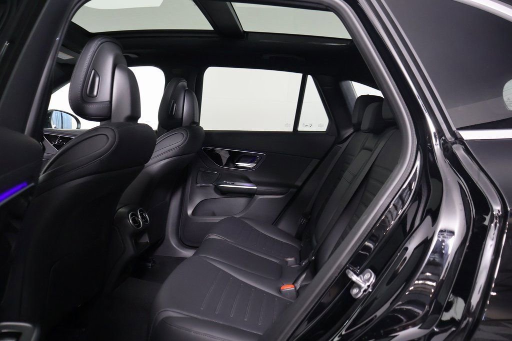 New 2026 Mercedes-Benz GLC 300 4MATIC image 6