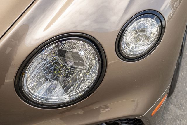 Used 2022 Bentley Continental GT AWD/4WD image 19