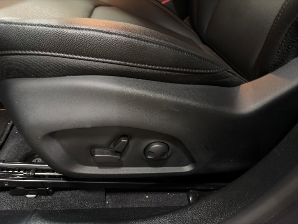 Used 2024 Jeep Compass Limited image 12