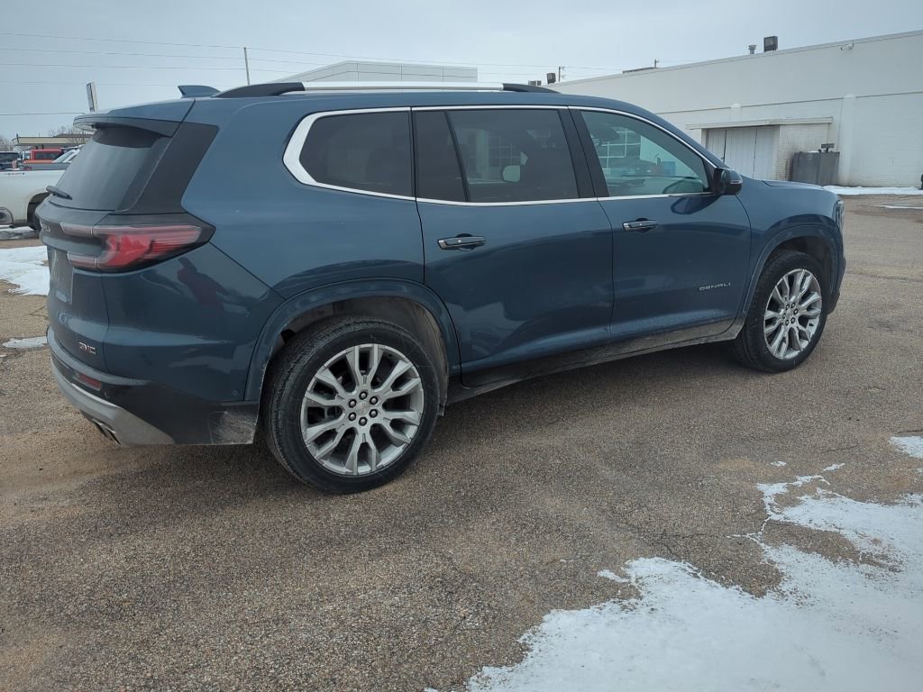Used 2024 GMC Acadia Denali w/ Super Cruise Package image 4