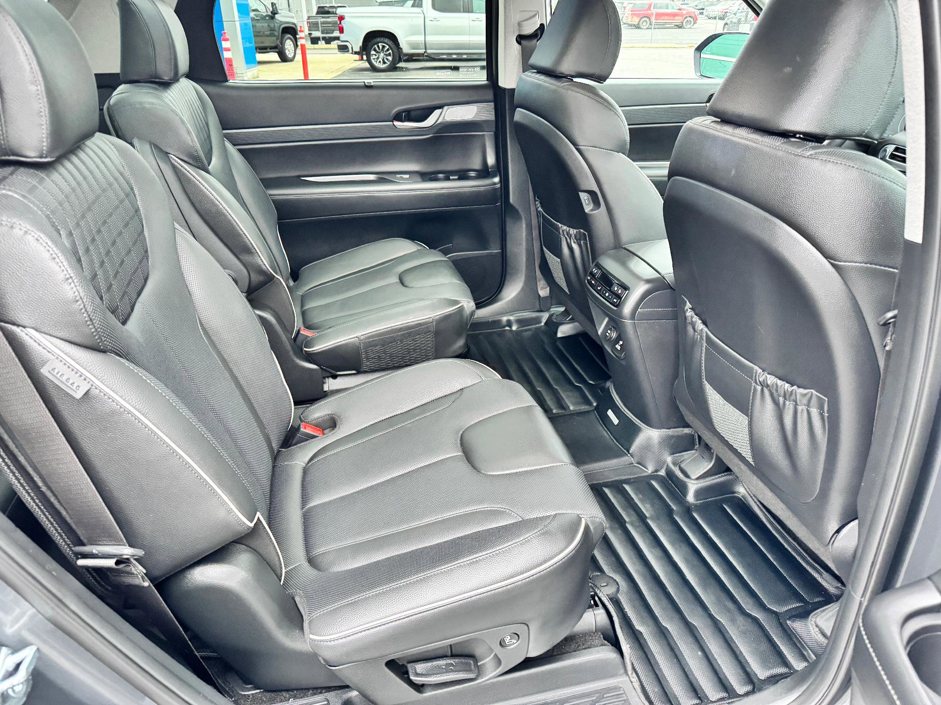 Used 2025 Hyundai Palisade Limited image 25