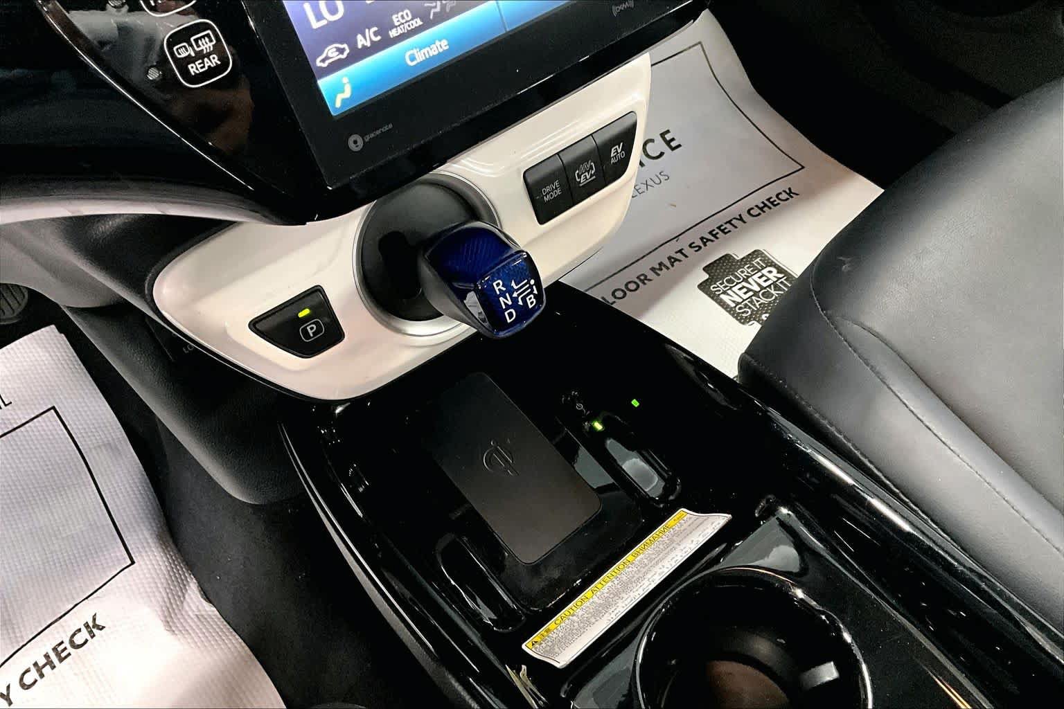 Used 2017 Toyota Prius Prime Premium w/ Carpet Mat Package FWD image 15
