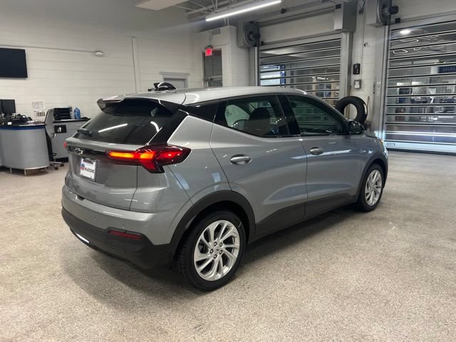New 2027 Chevrolet Bolt LT w/ Comfort Package FWD image 5