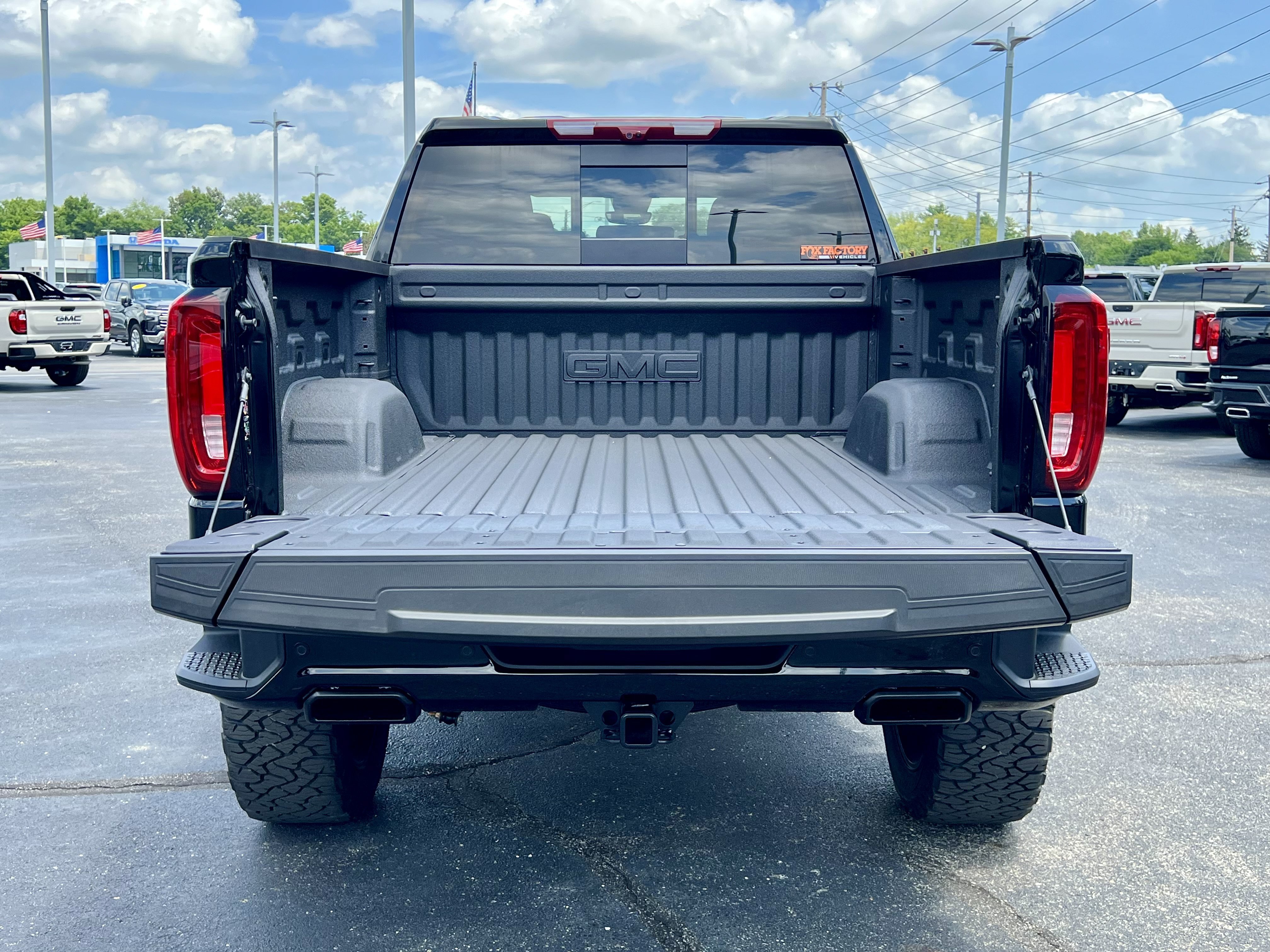 New 2026 GMC Sierra 1500 AT4 w/ AT4 Premium Package AWD/4WD image 32
