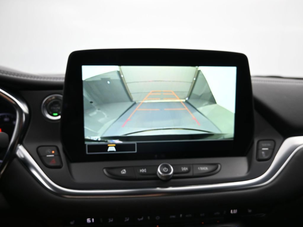 Used 2025 Chevrolet Blazer LT image 17