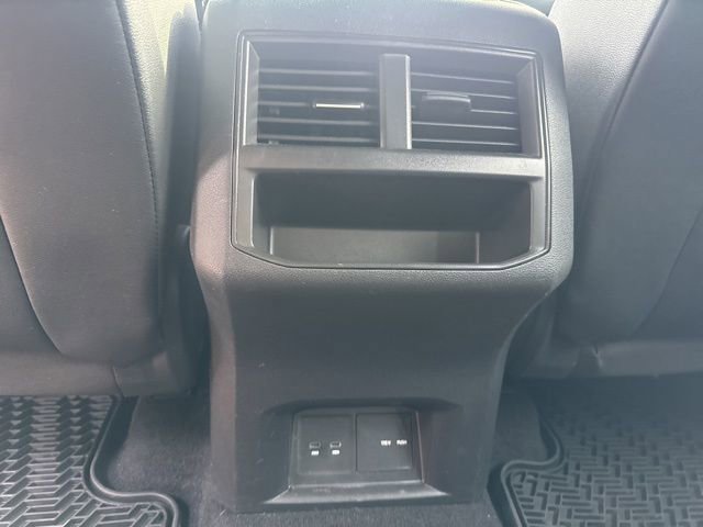 Used 2023 Volkswagen Atlas Cross Sport SE w/ Black Wheel Package image 22