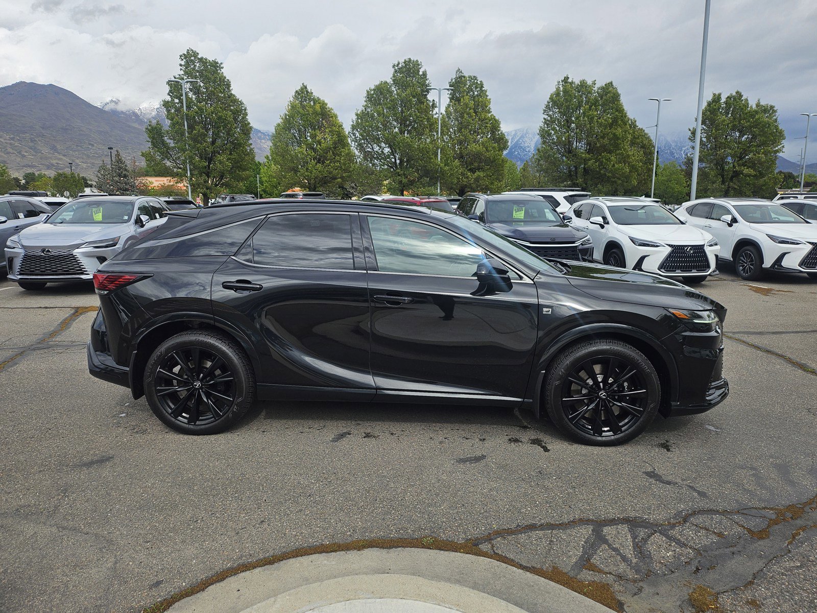 Used 2025 Lexus RX 500h F Sport w/ Convenience Package AWD/4WD image 4