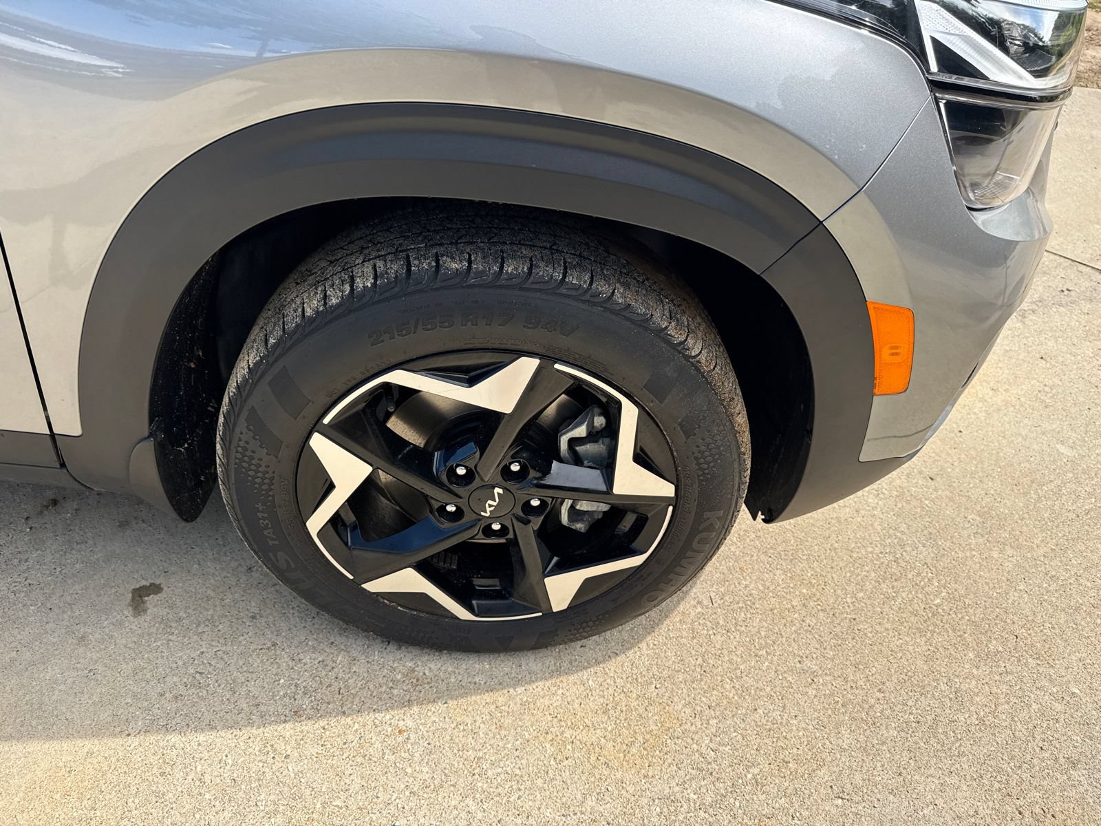 Used 2024 Kia Seltos EX AWD/4WD image 12