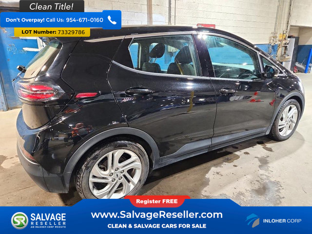 Used 2023 Chevrolet Bolt LT w/ Driver Confidence Package FWD image 4