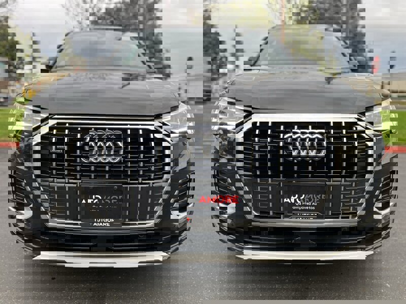 Used 2021 Audi Q3 2.0T Premium Plus w/ Premium Plus Package image 3