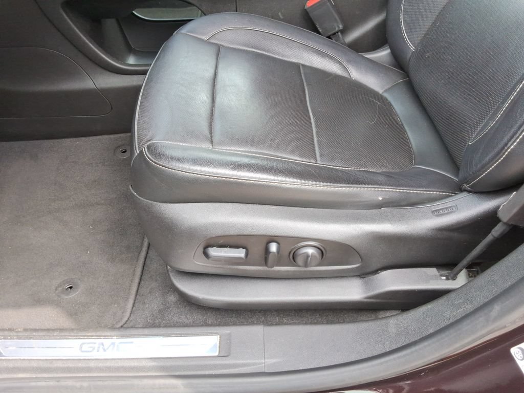 Certified 2020 GMC Acadia SLT FWD image 24