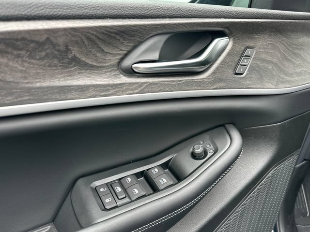 New 2026 Jeep Grand Cherokee L Limited AWD/4WD image 12
